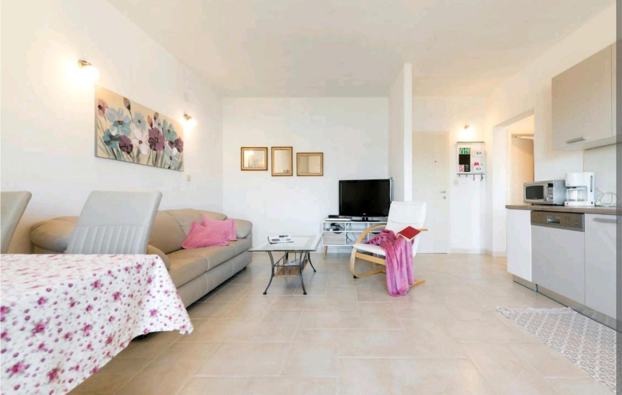 Two-Bedroom Apartment in Selca Selca  Buitenkant foto